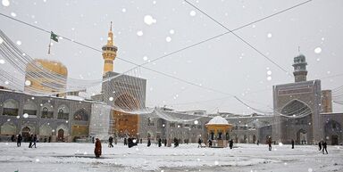حرم امام رضا (ع) زیر برف