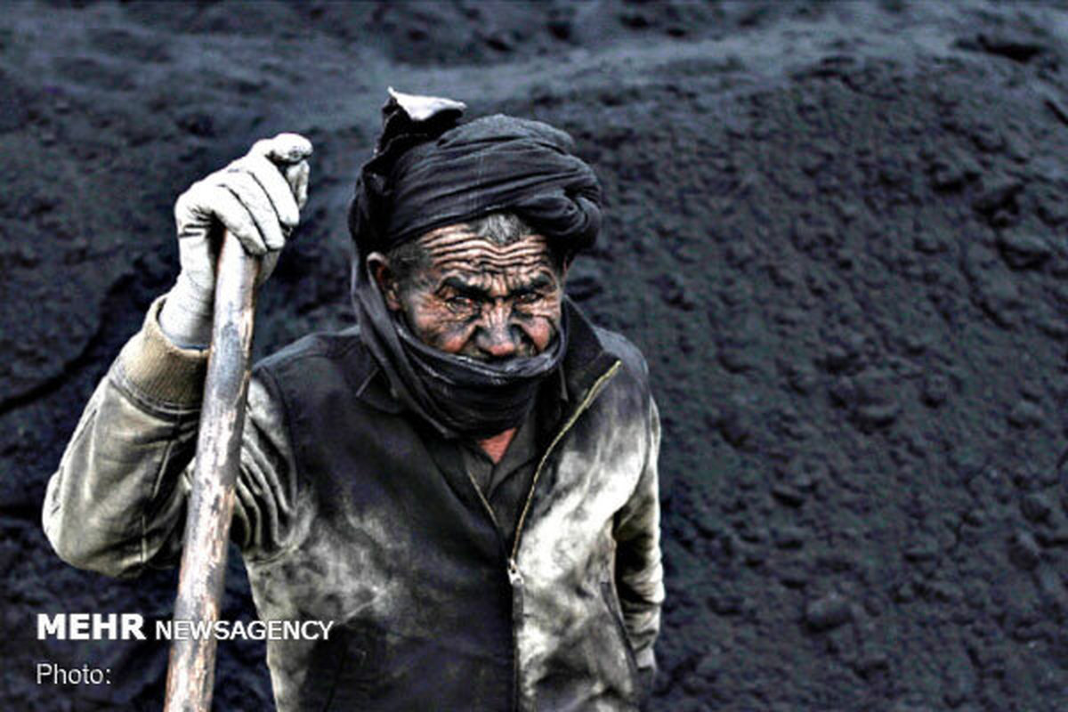 افزایش ۳۳ یا ۳۶ درصدی حداقل مزد کارگران واقعیت ندارد