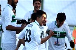 لوکوموتیو در فولادشهر ذوب شد/ نخستین 3 امتیازی آسیا برای تیم قلعه نویی