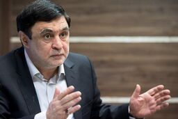 ناصر ایمانی: موسوی خوئینی‌ها می‌خواهد با کنار زدن خاتمی رهبر اصلاحات شود/ در بین اصلاح‌طلبان کودتای فکری شکل گرفته است/ با حضور خوئینی‌ها سکولارها در اصلاحات قدرت می‌گیرند

