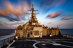 ناوشکن آمریکایی وارد دریای سیاه شد