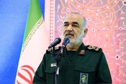 سلامی:در صحنه‌های سخت ملت‌ها نیازمند مردان و رهبران بزرگ هستند