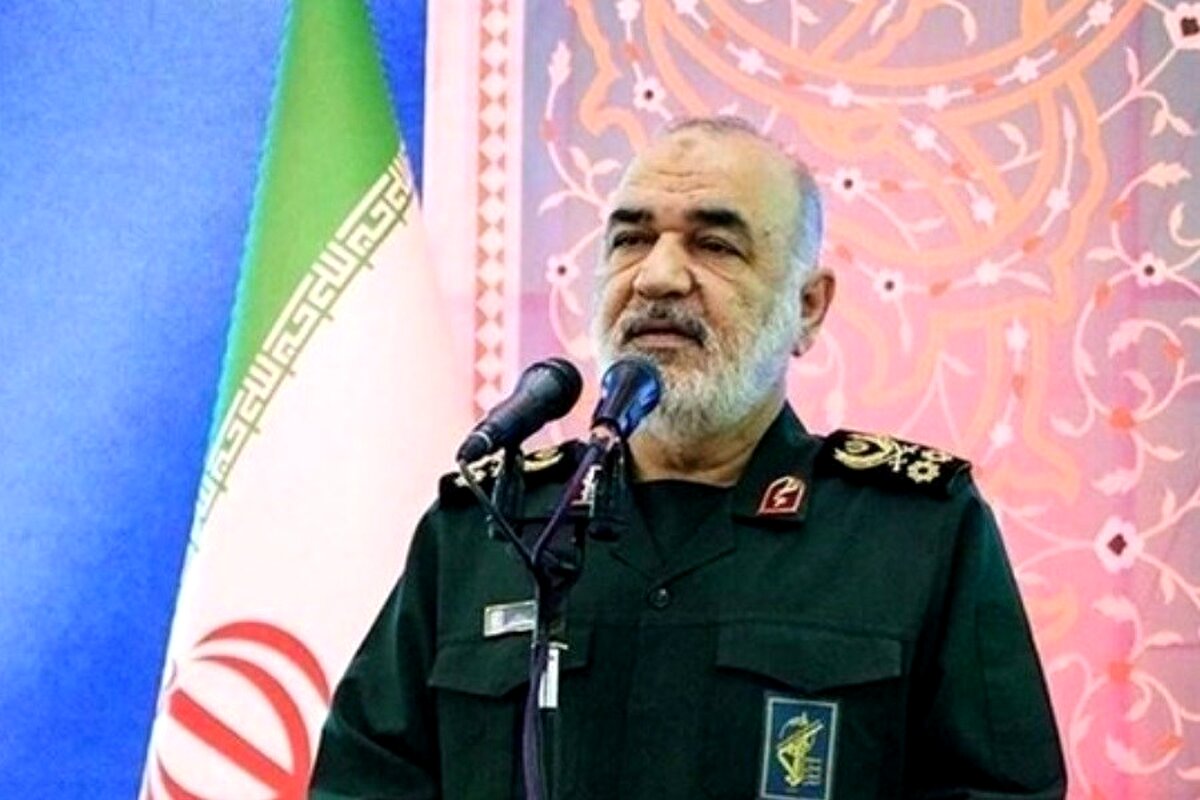 سلامی:در صحنه‌های سخت ملت‌ها نیازمند مردان و رهبران بزرگ هستند
