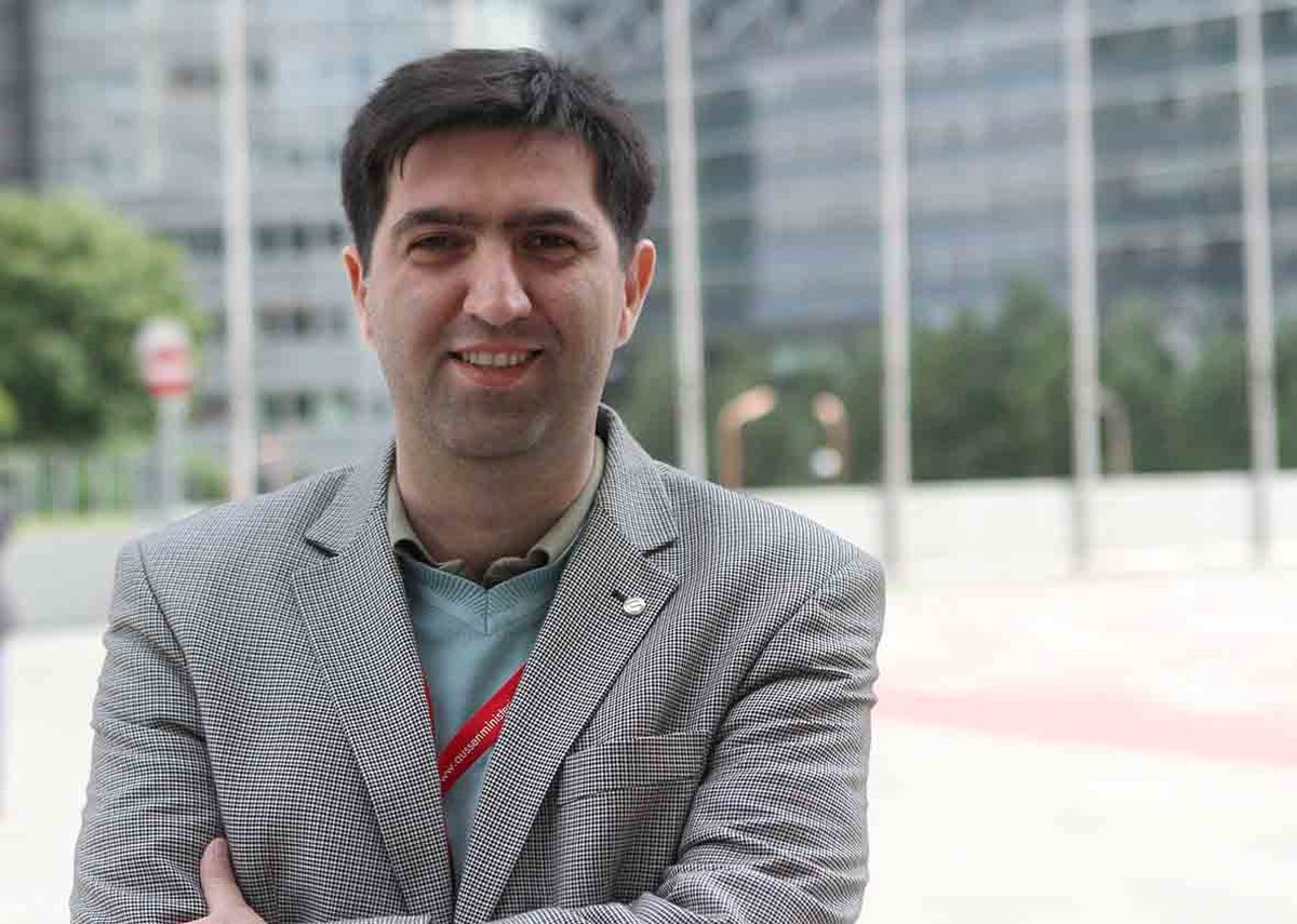 پایانی بر دوگانه بیت/ رهبری