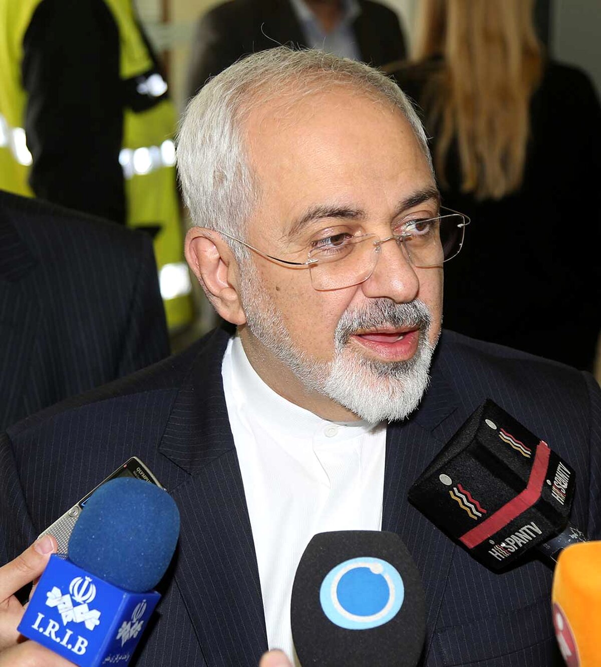 ظریف: اروپا اقدام عملی نکند، گام سوم را بر می‌داریم