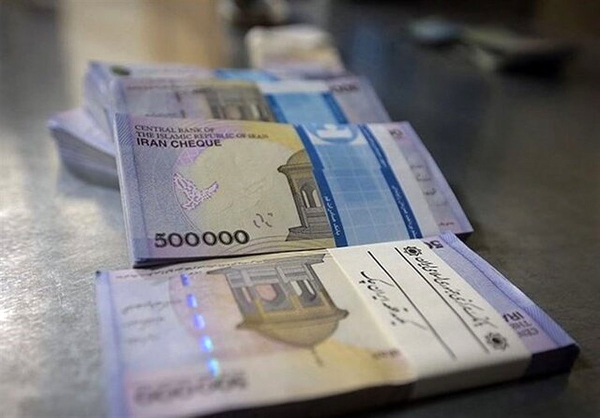 تقاضای تفحص از دریافت حقوقهای نجومی تصویب شد