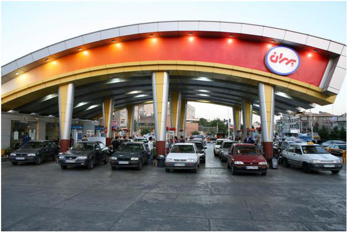 سرگردانی ملت، این بار در پمپ بنزین