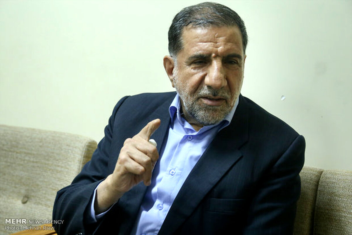 کوثری: دشمنان چنان ضربه‌ای از انقلاب و نظام خورده‌اند که گیج شده‌اند