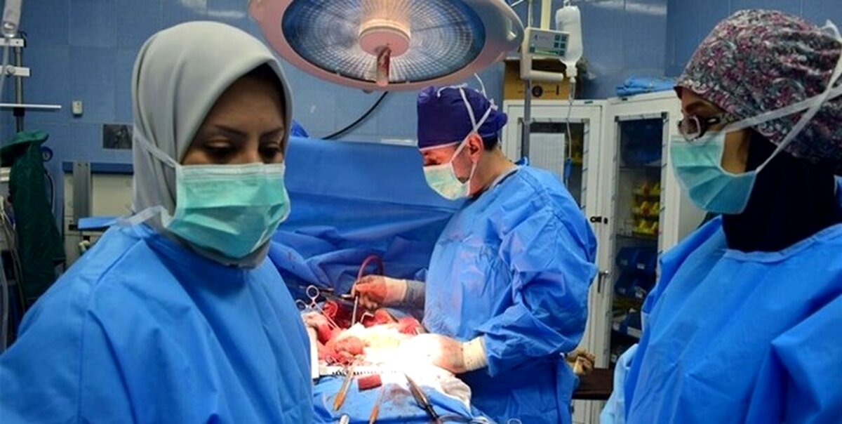  توده 30 کیلوگرمی از شکم بیمار خارج شد