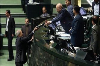 پزشکیان لایحه بودجه ۱۴۰۵ را تقدیم مجلس کرد