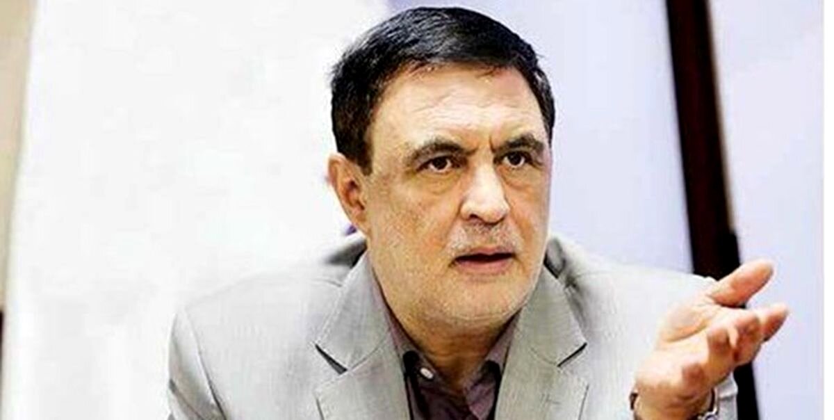 ناصر ایمانی: ظریف رندانه کنار کشید تا مسئولیت ضعف شورای راهبری را نپذیرد