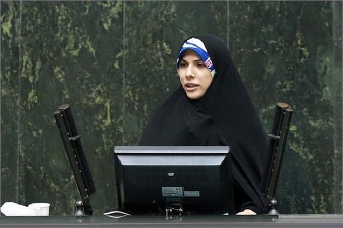 نماینده مجلس: بیم قطع معاملات بانکی ایران با جهان میرود