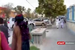 سلفی مردم مزار شریف با سخنگوی طالبان!