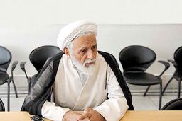 این مشی رجل سیاسی نیست
