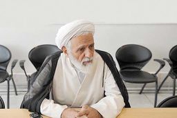 این مشی رجل سیاسی نیست
