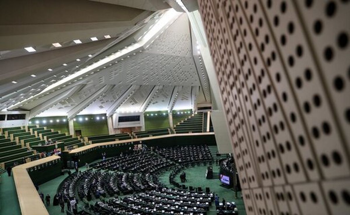 نماینده مجلس: در مقابل شورای نگهبان سکوت نمی‌کنیم