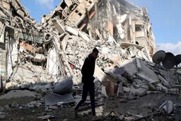 حمله به غزه ۱۰ هزار فلسطینی را آواره کرده است