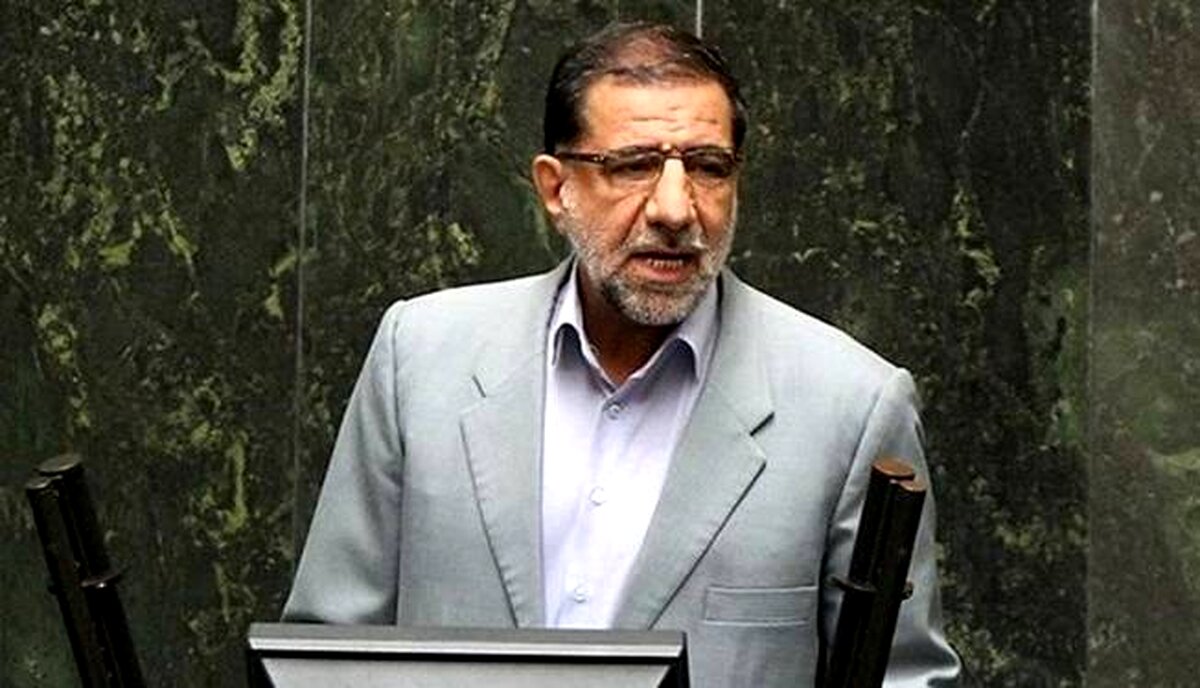 کوثری: باید پرسید که آیا واقعا شعار «زن، زندگی، آزادی» شخصیت می‌آورد یا بی‌آبرویی؟