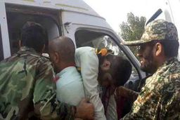 حمله تروریستی به رژه نیروهای مسلح در اهواز/ تروریست ها به جریان "الاهوازیه" وابسته هستند /تروریست‌ها جایگاه محل سخنرانی و یگان‌های رژه رونده سپاه را هدف قرار داده‌اند