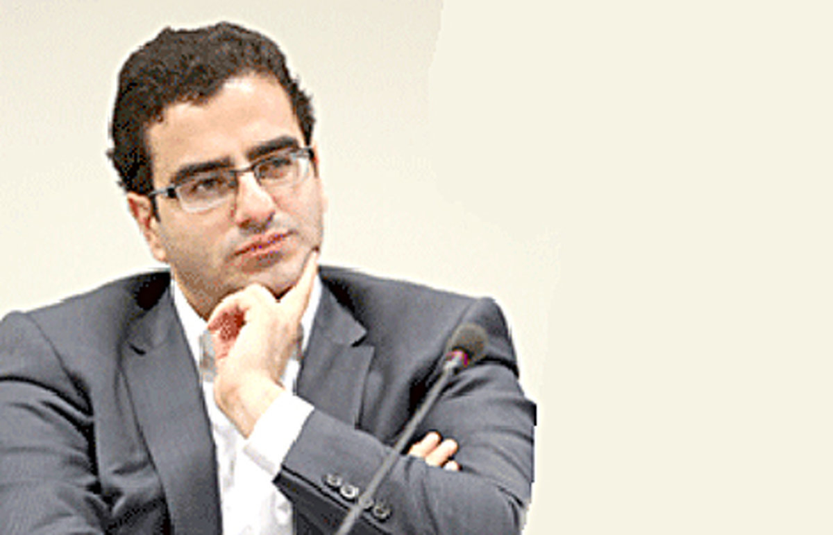 خلع سلاح بعید است/ گفتوگوی مثلث با دکتر دیوسالار