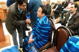 عکس جدید از عابر بانک پرسپولیس با لباس آبی زندان/عکس