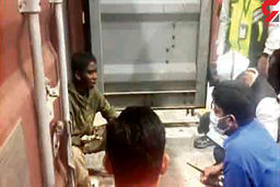 هیچ تیتری برای سرنوشت این پسر 15 ساله مناسب نیست / سفر جهنمی 3700 کیلومتری + عکس