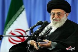  از نظرات مخالف، آشفته نشوید، بگذارید اگر مخالفان نظری دارند، بگویند؛ انتقاد را بپذیریم، به معنای تحمل کردن / در برابر هر سلطه طلبی با صلابت و قدرت ظاهر شوید