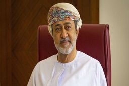 پسرعمو بر تخت نشست «هیثم بن طارق آل سعید» سلطان عمان شد