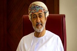 پسرعمو بر تخت نشست «هیثم بن طارق آل سعید» سلطان عمان شد