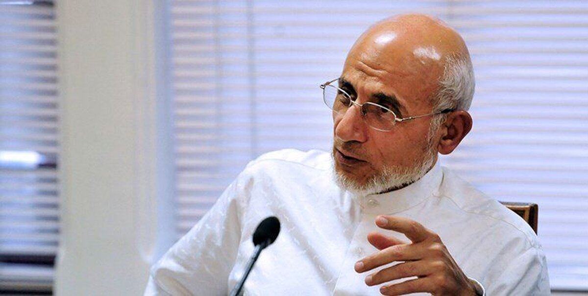 مصطفی میرسلیم سوار بر 206 ببخشید لندکروز!