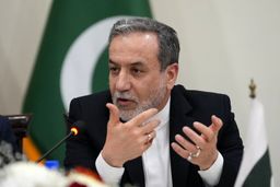 عراقچی آماده مذاکره با آمریکا شد