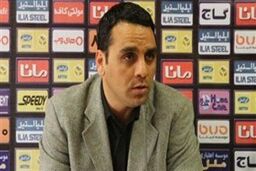 معاون استقلال از باشگاه فولاد سر درآورد!