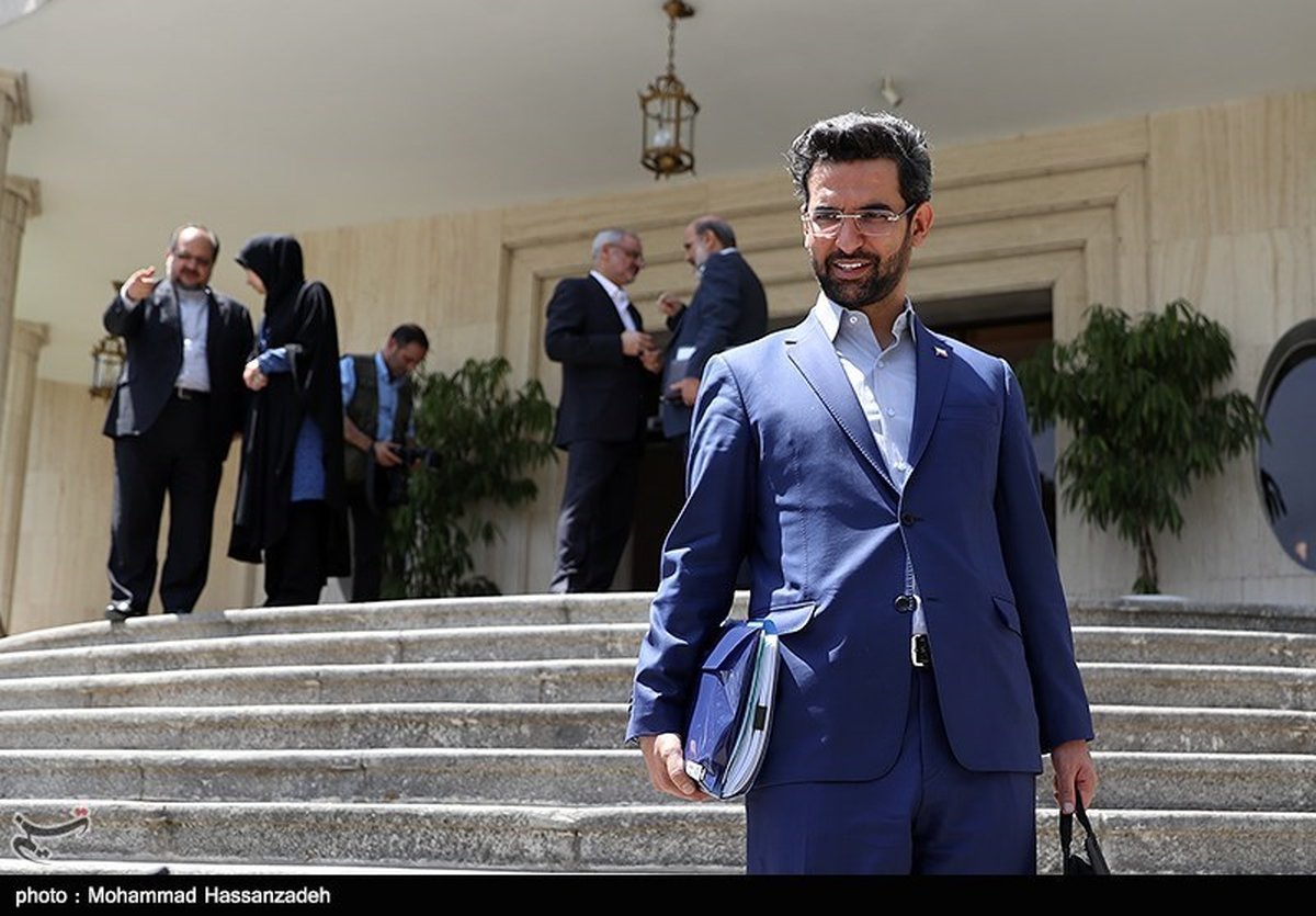 آذری جهرمی به بهشت میرود؟