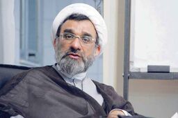 در بیشتر مواقع رهبری از اختیارات کامل خود استفاده نمی‌کنند