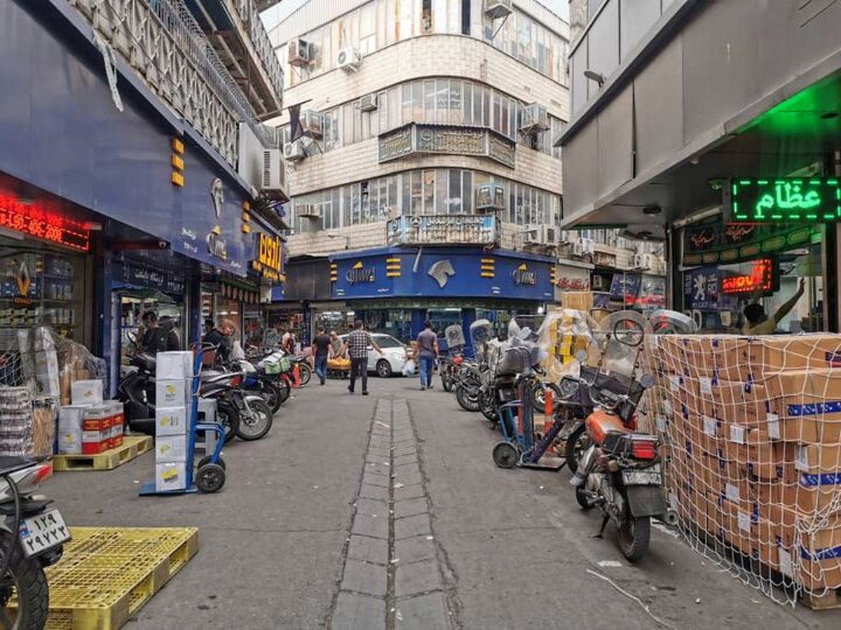 بازار لوازم یدکی جک کجای خیابان ملت است؟