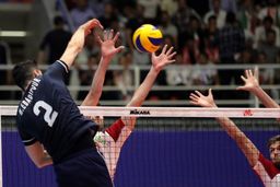 قهرمان جهان در ارومیه زانو زد/ ادامه اقتدار والیبالیست های ایران در صدر