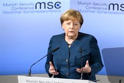 حقوق آنگلا مرکل بیشتر است یا ولادیمیر پوتین