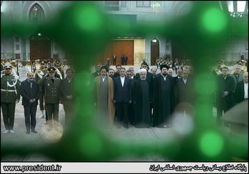 هیات دولت در مرقد امام
