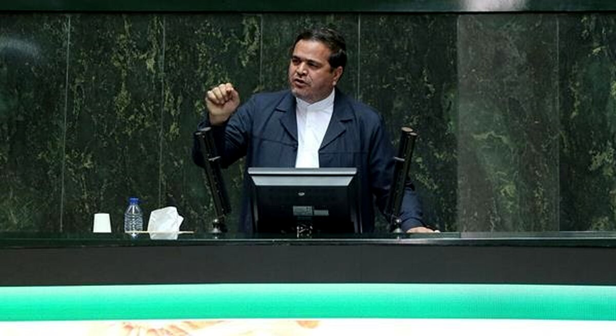 واکنش عجیب یک نماینده به تذکر رهبری: روحانی نازک نارنجی شده است!