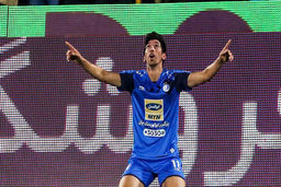  تراکتورسازی از آب گل‌آلود استقلال مهاجم می خواهد+ عکس