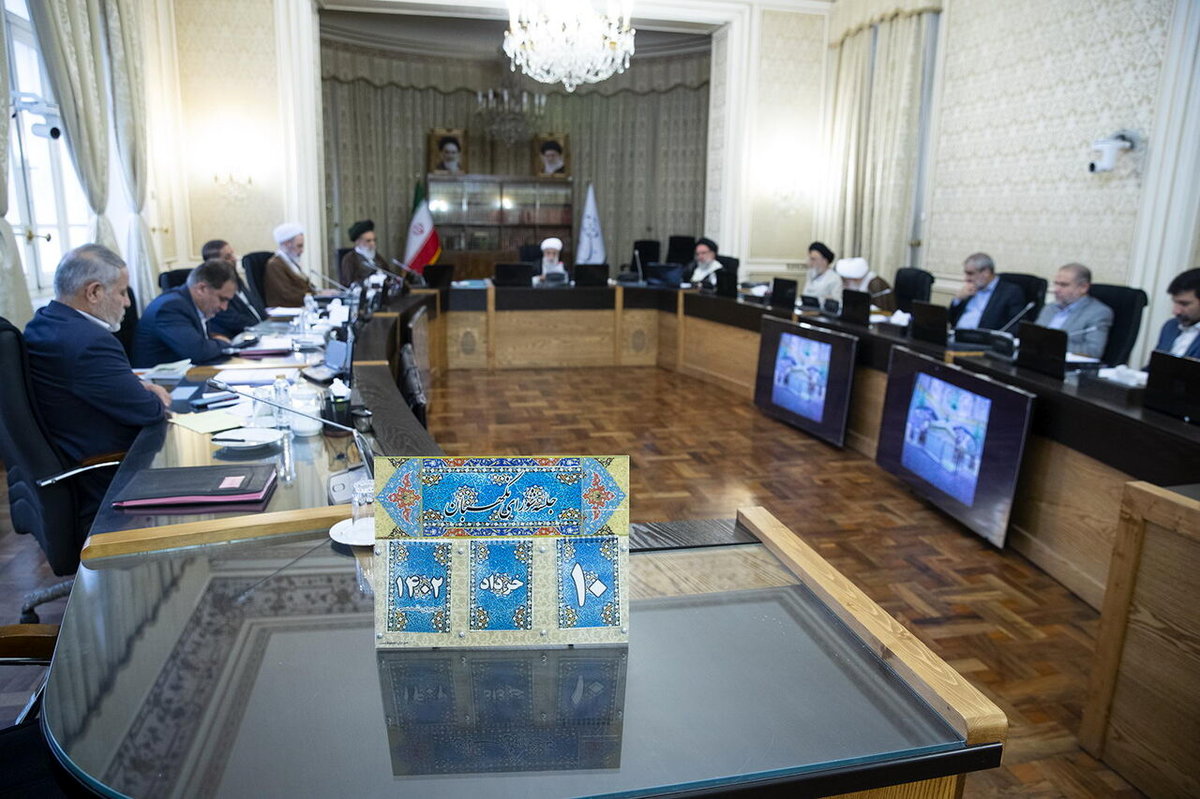 آیتالله جنتی: استکبار جهانی هیچ گاه ضربهای که از امام خمینی (ره) خورده است را فراموش نخواهد کرد