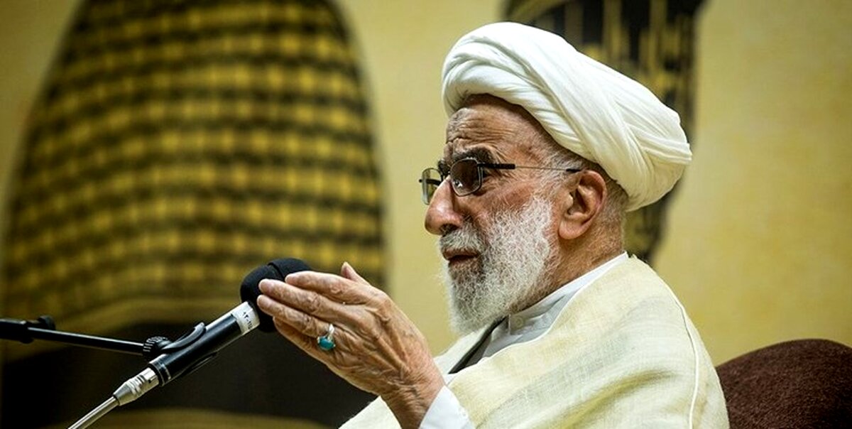 آیت‌الله جنتی: مجلس جای افراد فاسد نیست/ قانون را بخوانید بعد نامزد انتخابات شوید