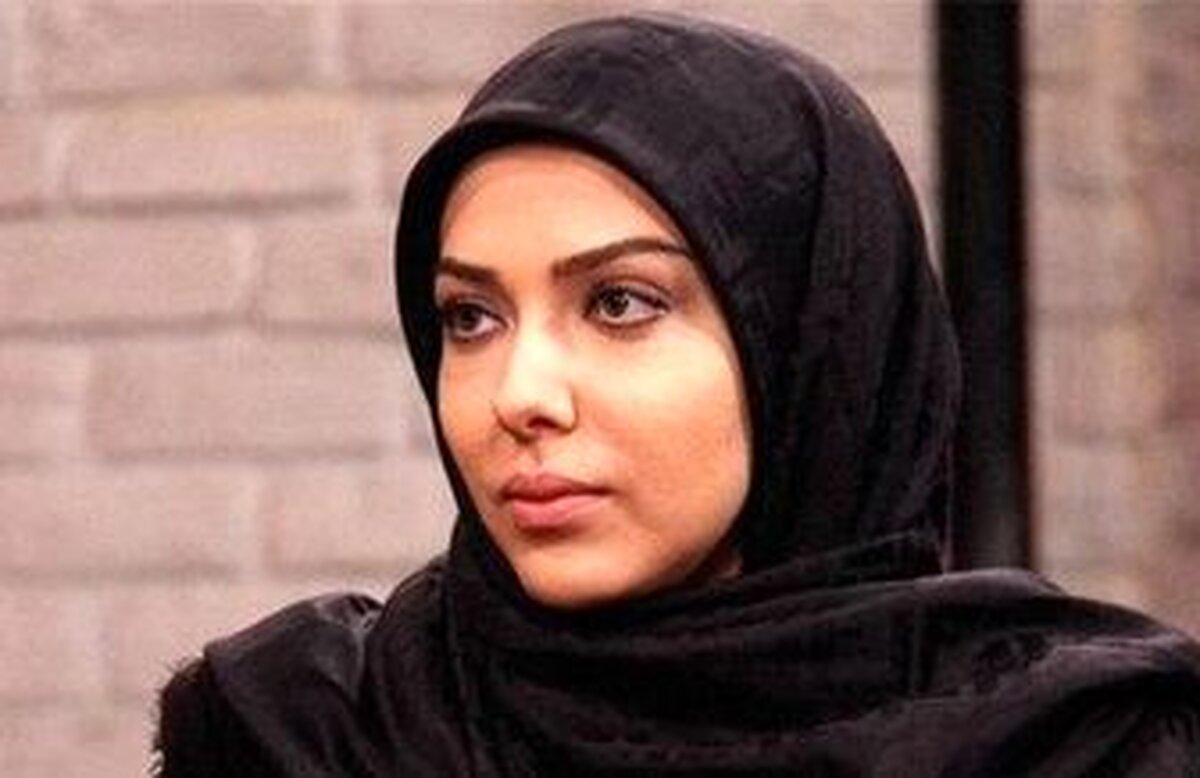 عکسی زیرخاکی از کودکی لیلا اوتادی
