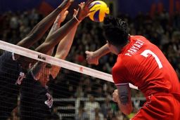 بابرد مقتدرانه مقابل کانادا قدرت والیبال به رخ جهان کشیده شد/ صدرنشینی در ارومیه