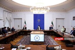 اولین جلسه رسمی رئیس‌جمهور پس از تنفیذ؛ رئیسی با کرونا شروع کرد