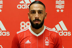 اشکان دژاگه با ناتینگهام فارست قرارداد بست