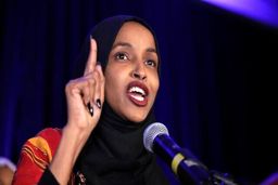 واکنش کنعانی به اخراج «ایلهان عمر» از کمیته روابط خارجی مجلس نمایندگان آمریکا