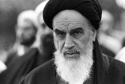امام خمینی (ره) احیاگرِ اسلامِ حقیقی است