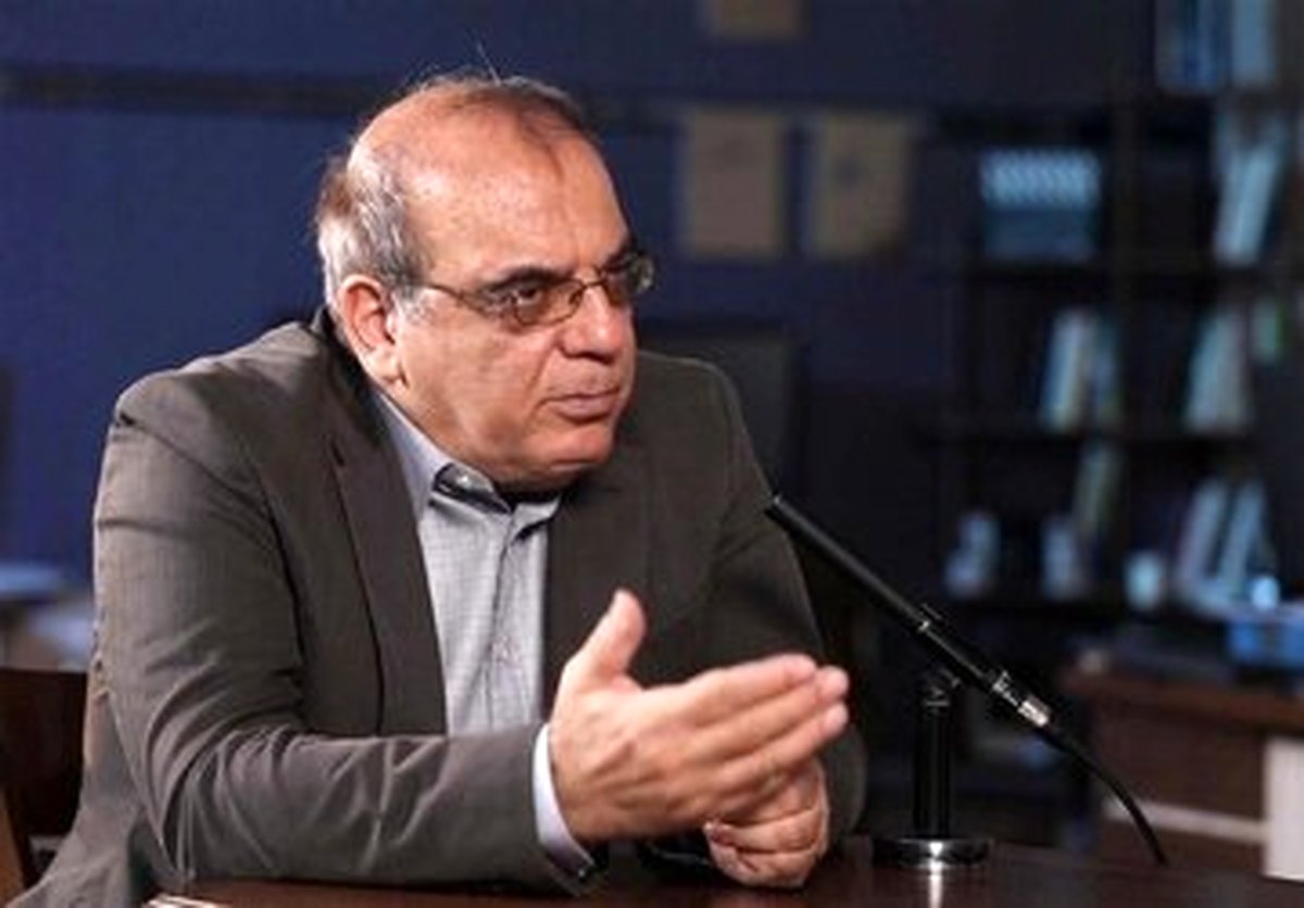 عبدی: اوایل انقلاب، همه مردم از حداقلهای زندگی برخوردار بودند