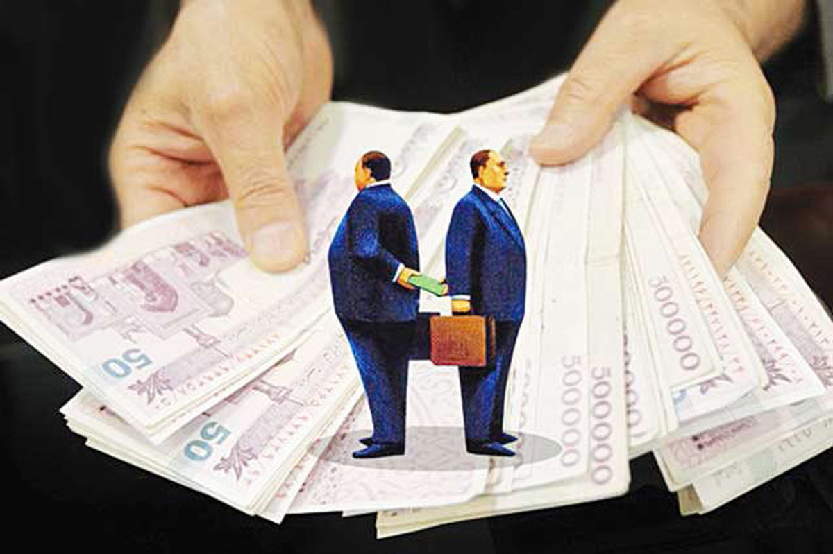 ادعای یک نماینده: اموال نامشروع مسئولان ۲۰۰ هزار میلیارد تومان برآورد میشود